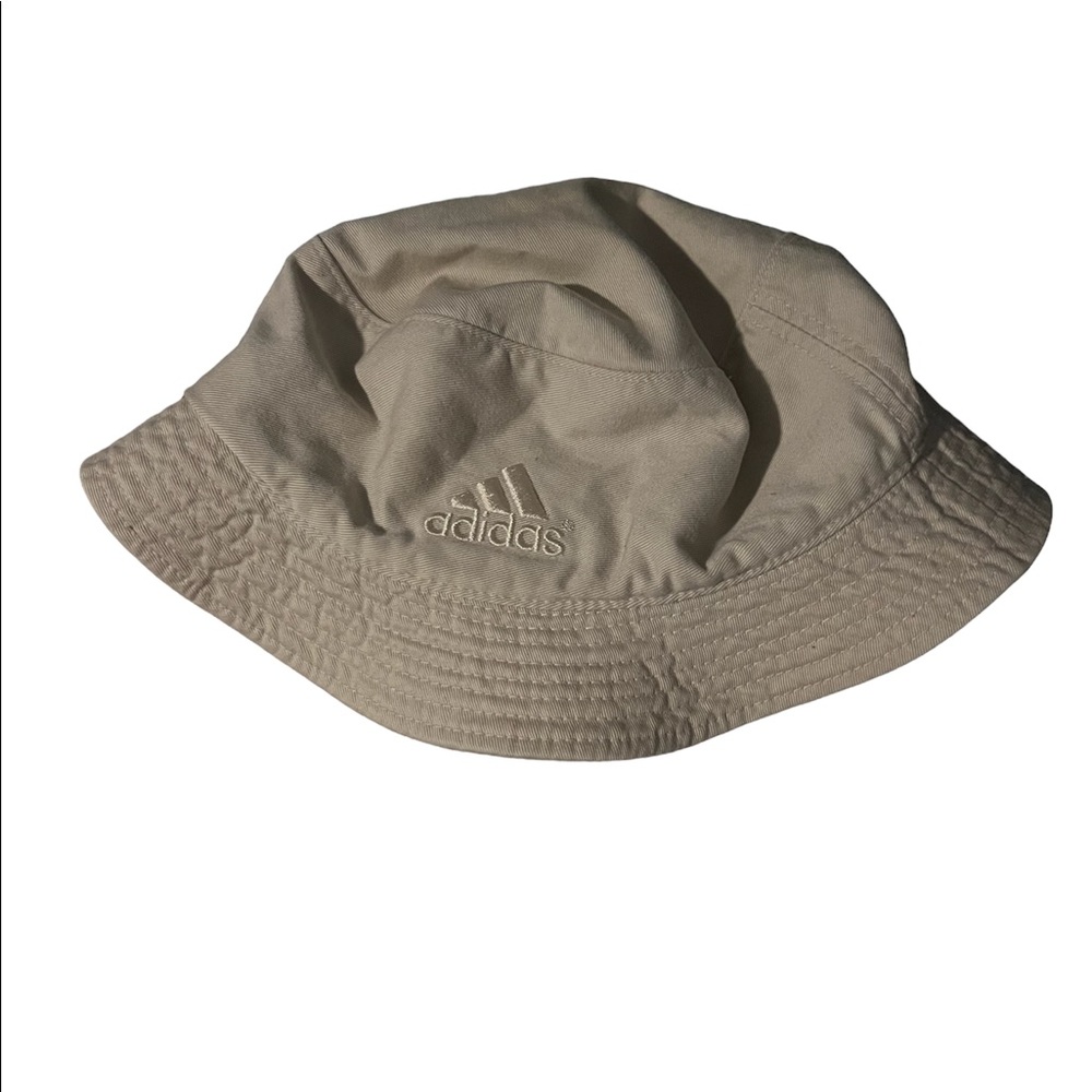 Khaki bucket hat
